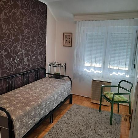 Eszterlanc Apartman Еґер Екстер'єр фото