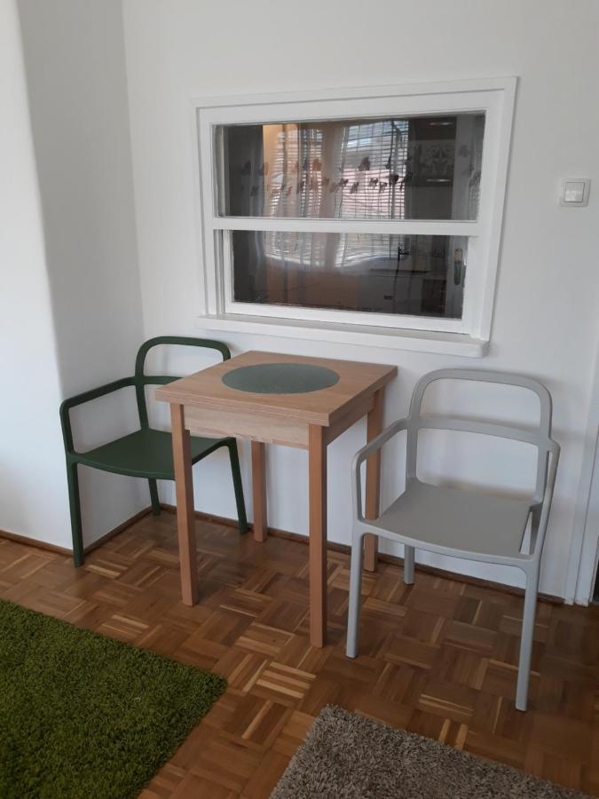 Eszterlanc Apartman Еґер Екстер'єр фото