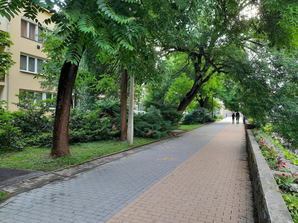 Eszterlanc Apartman Еґер Екстер'єр фото